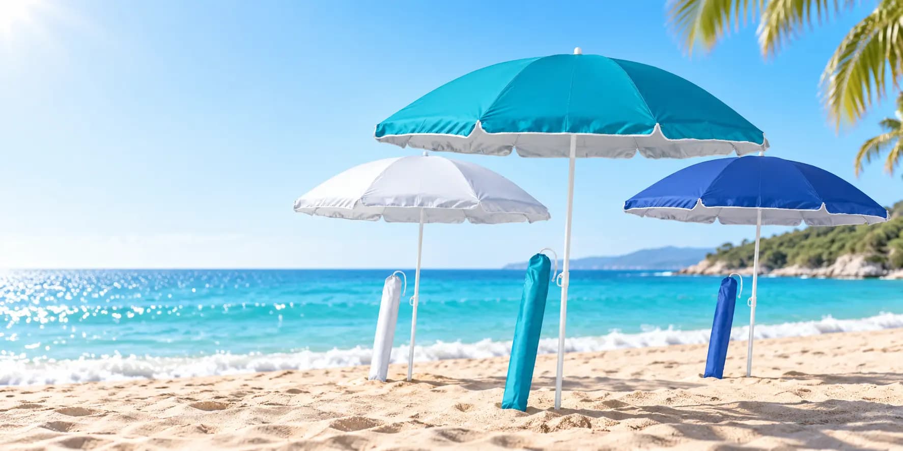 Parasols de plage publicitaires personnalisés Midocean en bleu, turquoise et blanc
